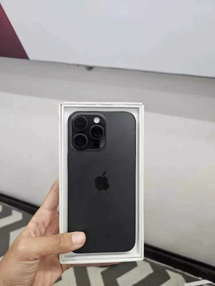 iphone 15 Promax 256 bc