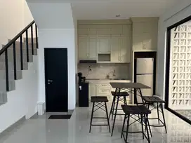 Disewakan Rumah Baru semi furnished di Shila Sawangan