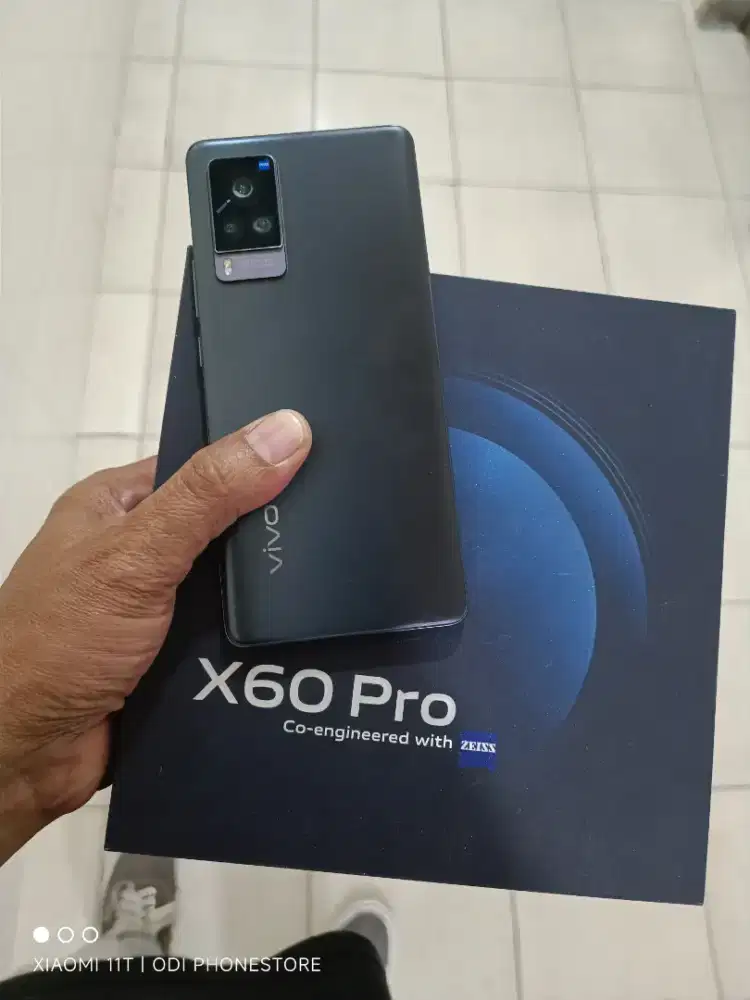 Vivo x60 pro 5g 12+8/256 layar amoled melengkung mulus dan lengkap