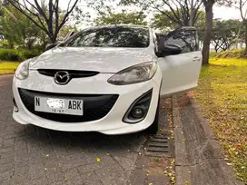 Mazda 2 2010 Bensin