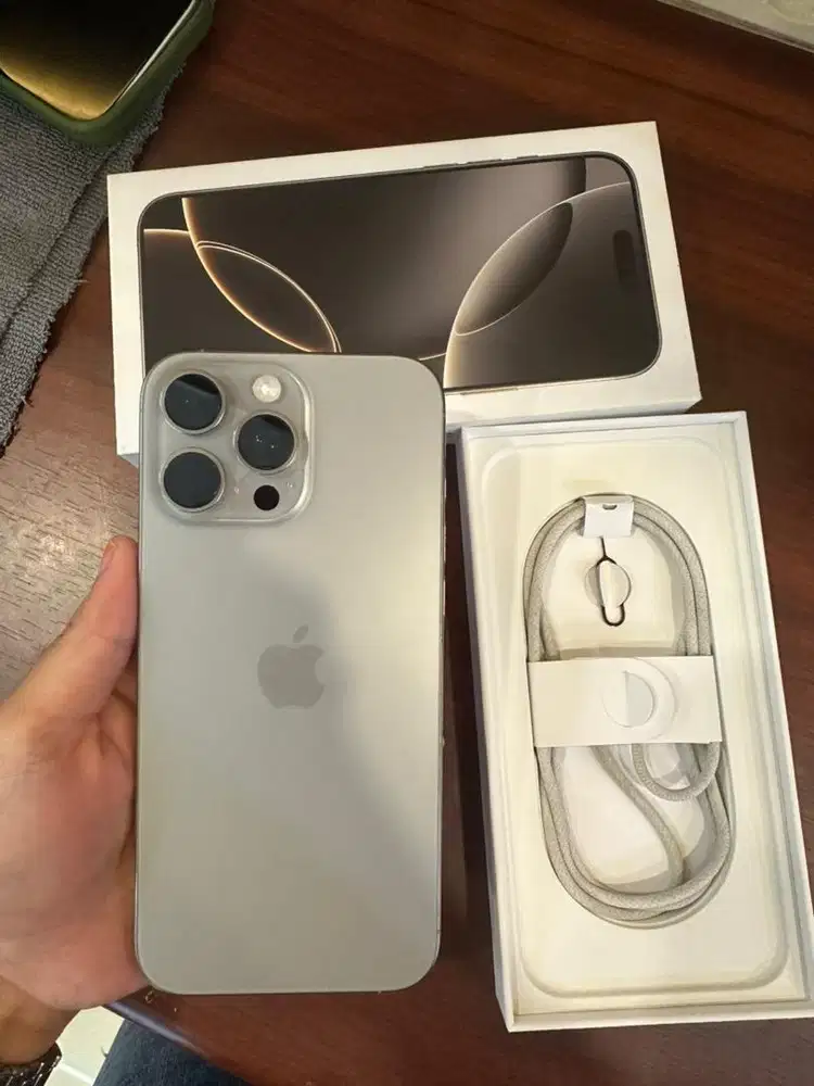 iPhone 16 Pro Max 256GB Natural Titanium BH 91% Cukai Lengkap