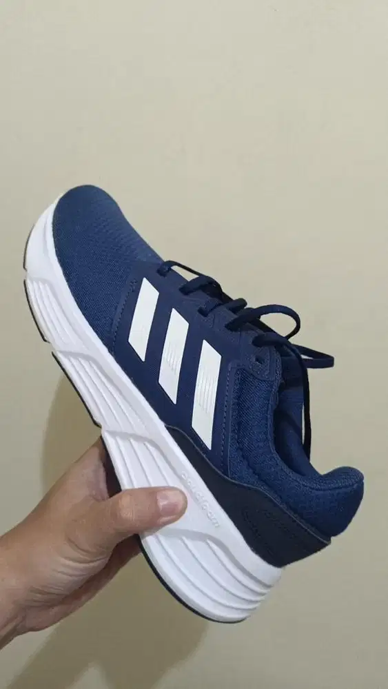 Preloved Adidas Running Shoes Galaxy 6 M Size 43 1/3