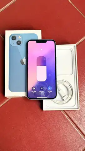 Dijual Iphone 13 Blue 128GB Mulus Lengkap Terdaftar