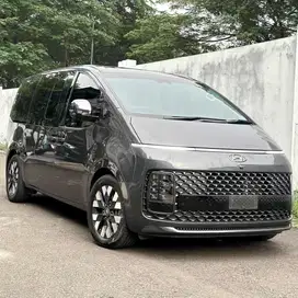 (CASH) Hyundai Staria Signature 7-Seaters 2021