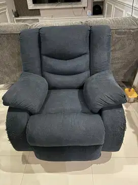 Sofa Goyang Informa