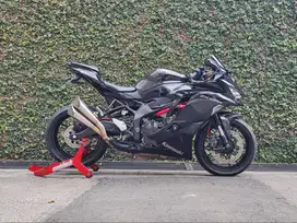 Kawasaki Ninja ZX25R Non ABS 2022 Hitam Like New Full Modif