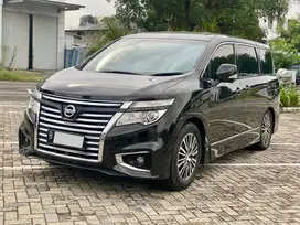 NISSAN ELGRAND HWS 2.5 AT HITAM 2014