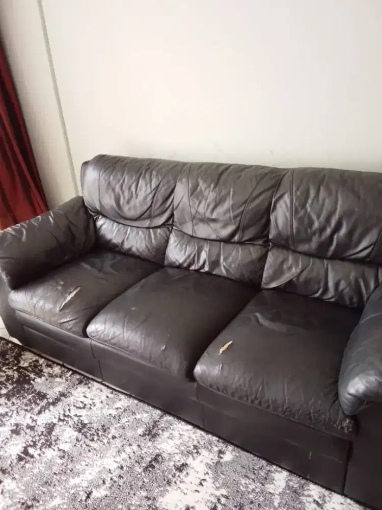 Sofa informa kulit 3 seater