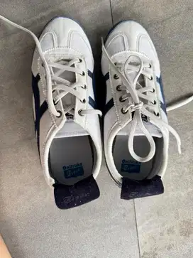 Dijual sepatu ex kado size 38