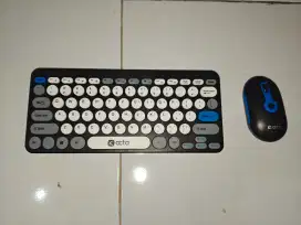 WIRELESS KEYBOARD DAN MOUSE OCTA
