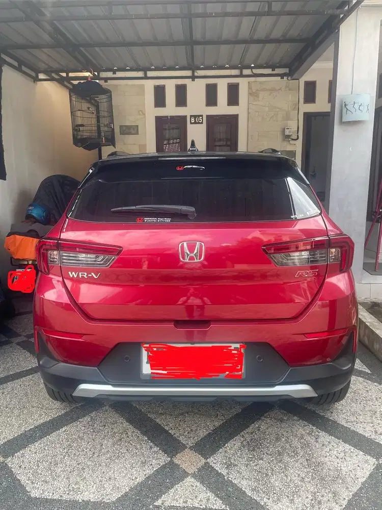 Honda WRV RS CVT two tone  tahun 2023 pembelian tahun 2024