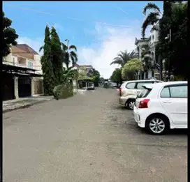 Rumah mewah 3lt di Taman surya