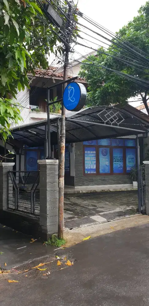 Pegawai laundry