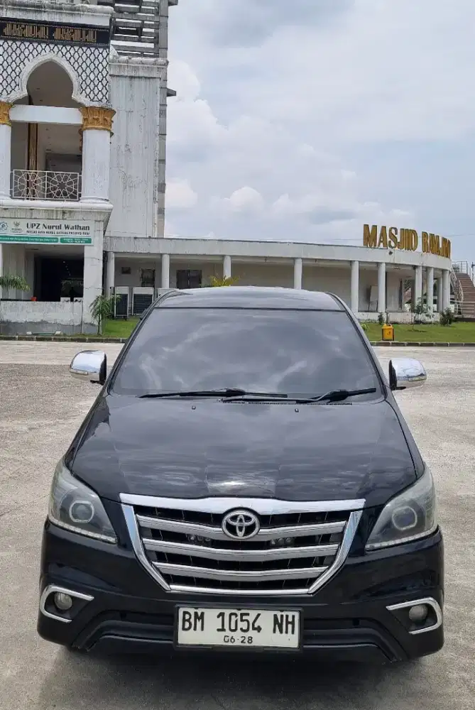 KIJANG INNOVA DIESEL/SOLAR MANUAL 2014