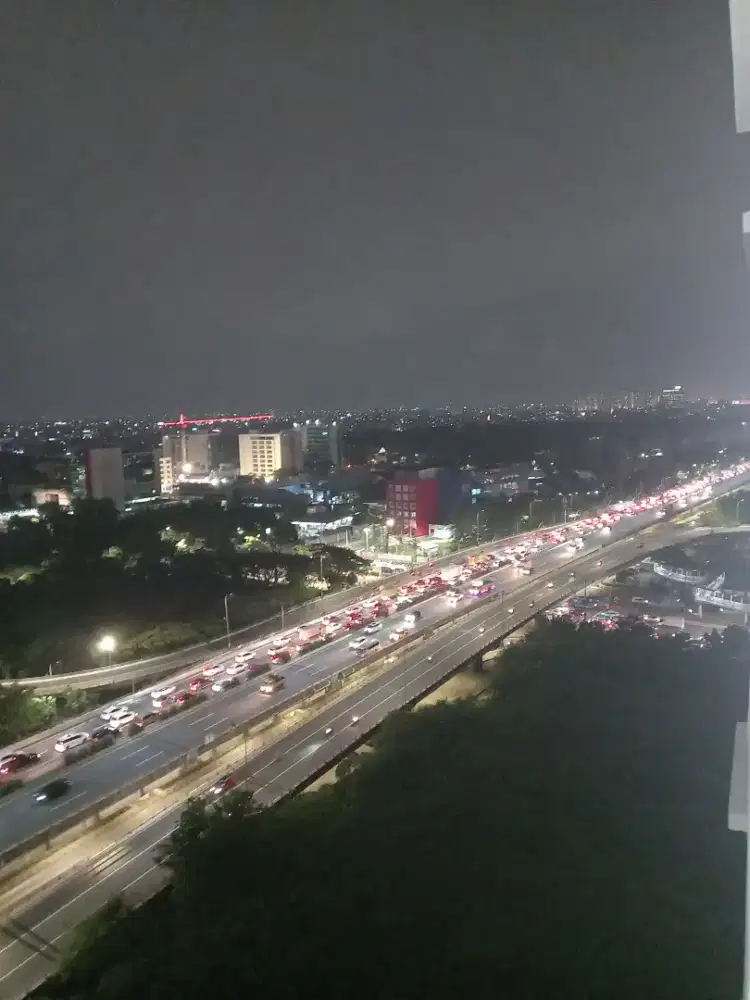 Jual murah view timur lepas 2br tower atas mall scarlet green pramuka