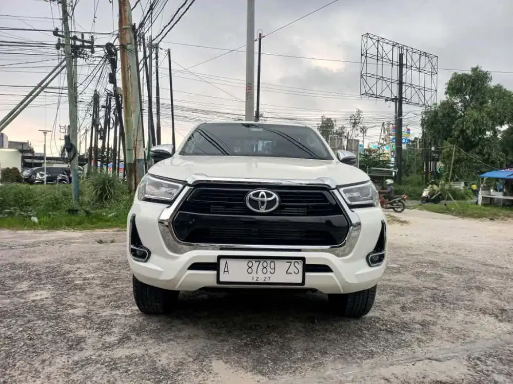 Dijual hilux V matic 2022 an pribadi