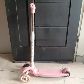 Scooter exotic skuter anak mainan anak