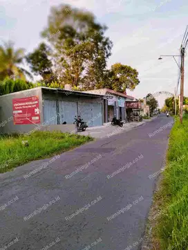 tanah dan ruko usaha 5 plong jln kaliurang KM 10 taraman