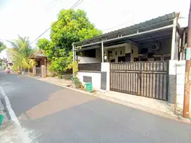 Rumah Bagus Siap Huni di Banyuanyar Solo Kota