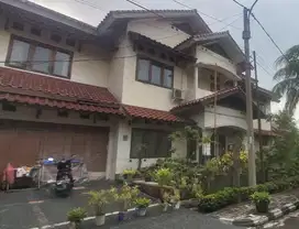 Di jual rumah hook siap huni di pesona khayangan depok
