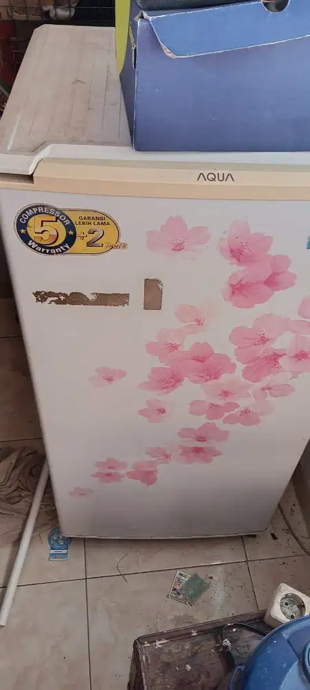 Kulkas aqua 1 pintu di jual cepat