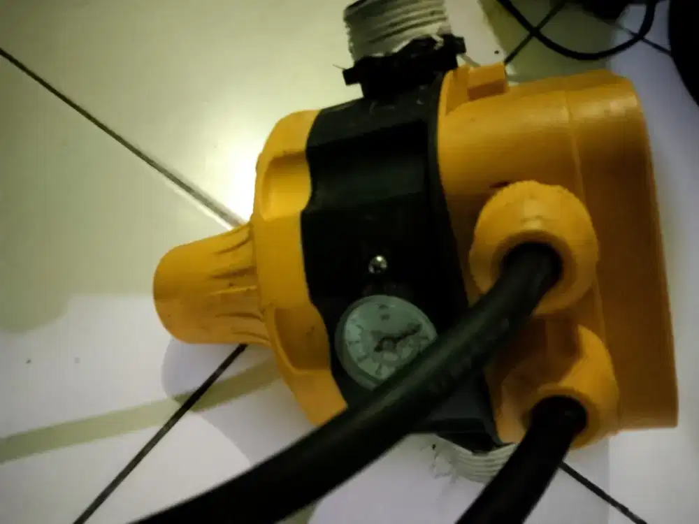 Automatic pump control york type yrk-01