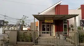 Rumah Disewakan di Green Mansion, Tambak Cemandi, Sidoarjo