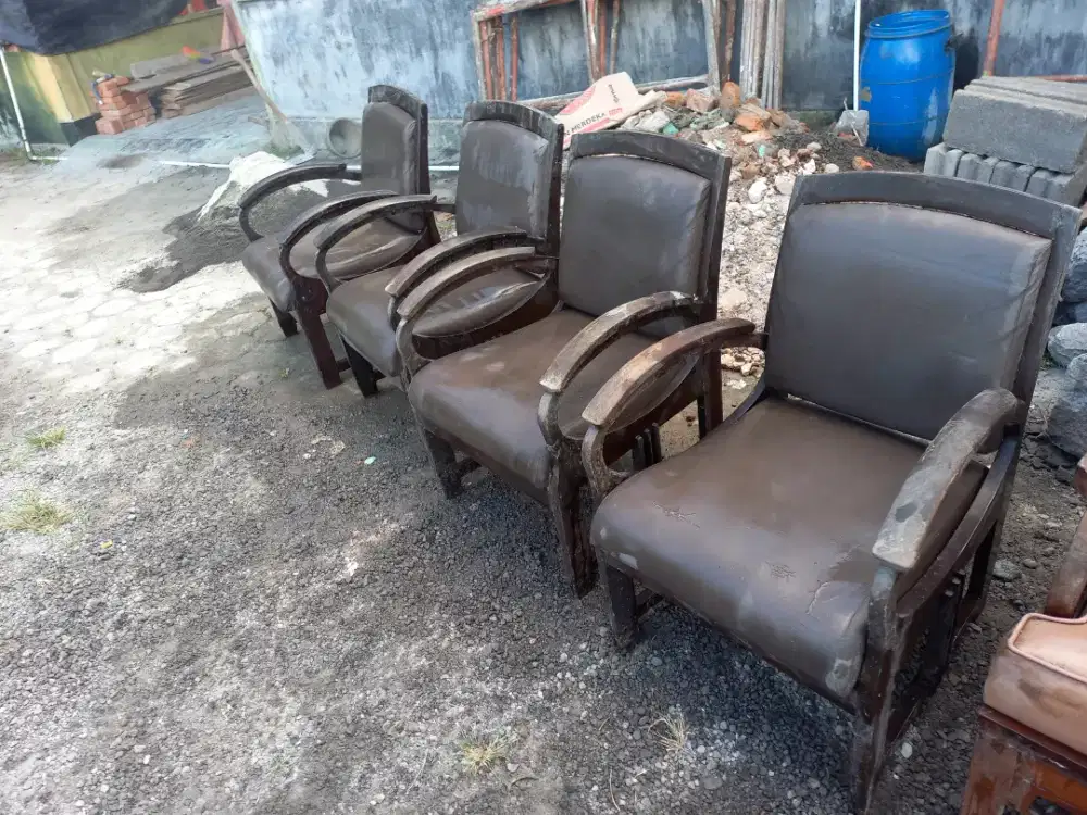 Dijual 3 set kursi jati bekas