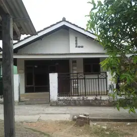 Rumah 3 Kamar Tidur Lokasi di Kota Metro
