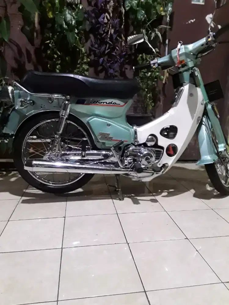 Hoda super cub c700