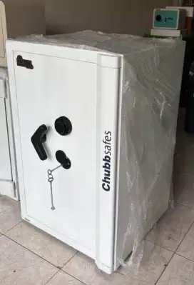 Brankas merk Chubb  type Cobra