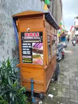 Gerobak Kayu Bekas Kokoh, Bonus Kompor & Wajan