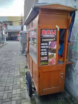 Gerobak Kayu Bekas Kokoh, Bonus Kompor & Wajan
