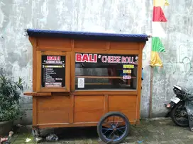 Gerobak Kayu Bekas Kokoh, Bonus Kompor & Wajan