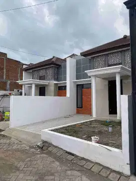 rumah 1 lantai belakang suhat