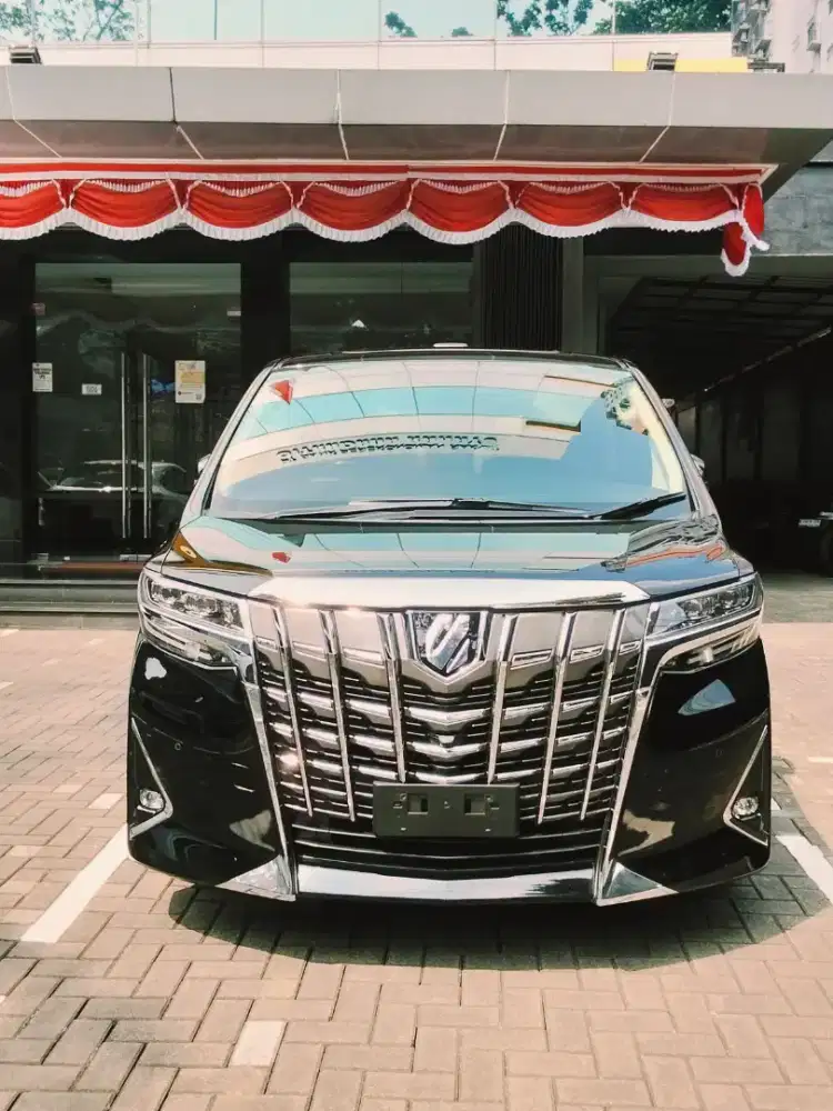 Toyota Alphard 2018 hitam - kondisi istimewa harga terbaik