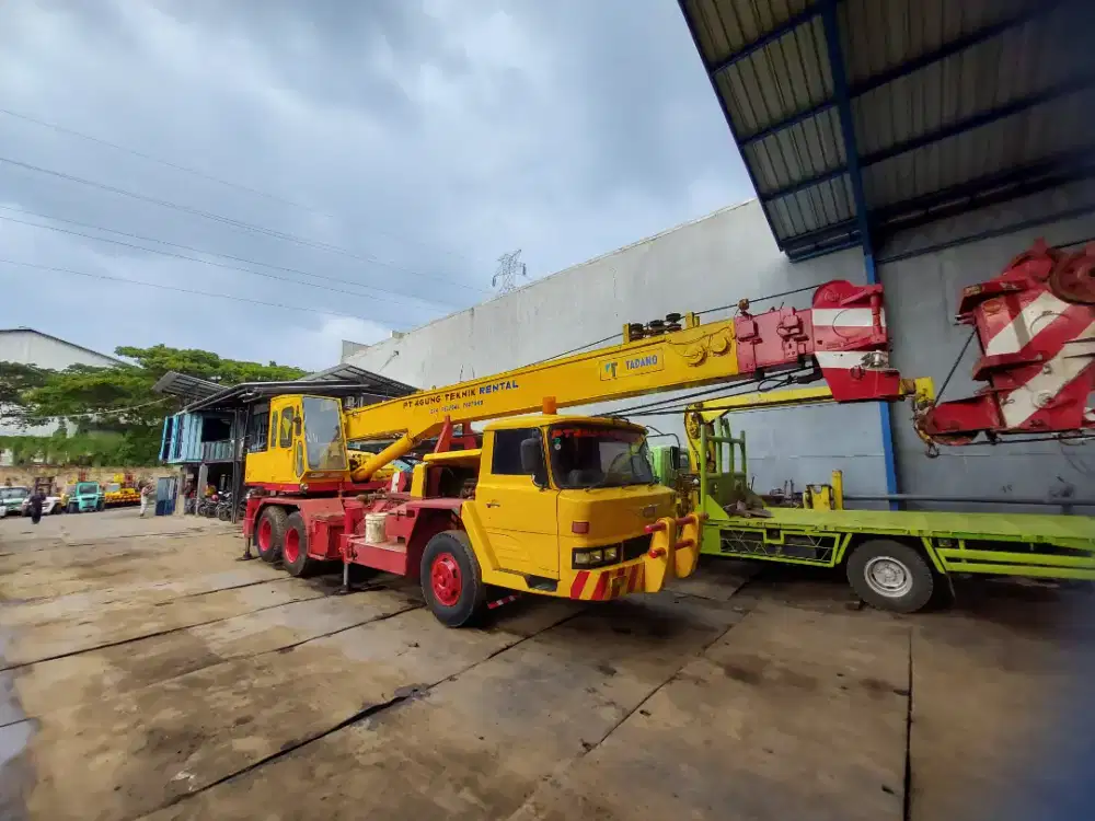 Crane Tadano 15 Ton