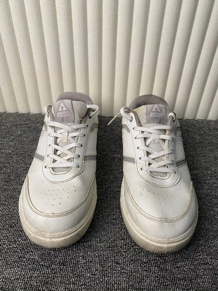 Sepatu Aerostreet Tokyo 43 Putih Abu – Cuma 130rb!