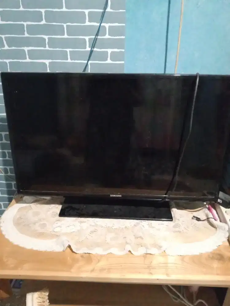 Di jual tv Samsung 32 inch