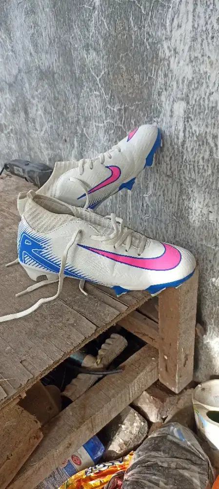 Sepatu bola dam minisoccer, size 39