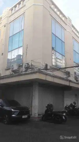 RUKO Dkt Merr Kla. Pis Megah Hook 3 Lantai, komplek ruko parkir luas