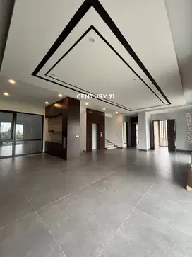 RUMAH BRAND NEW HOOK MODERN ADA LIFT DEPAN SPORT LOUNGE