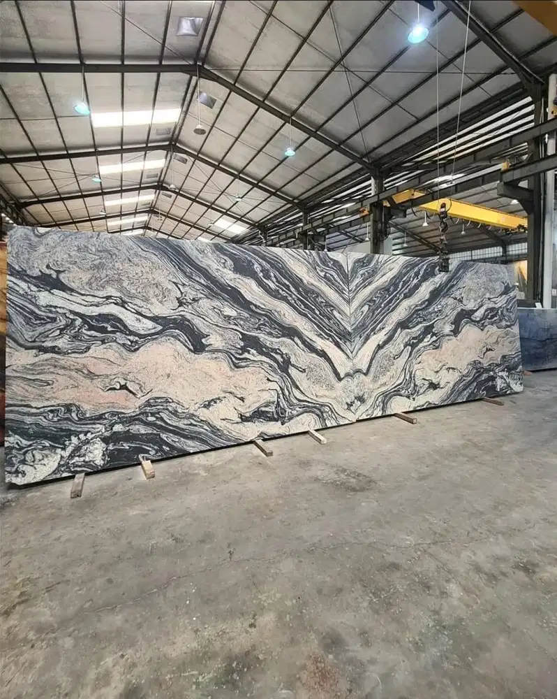 Granite Nero Picasso Leather