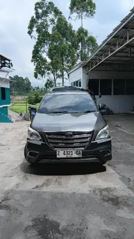 Toyota kijang innova V at bensin