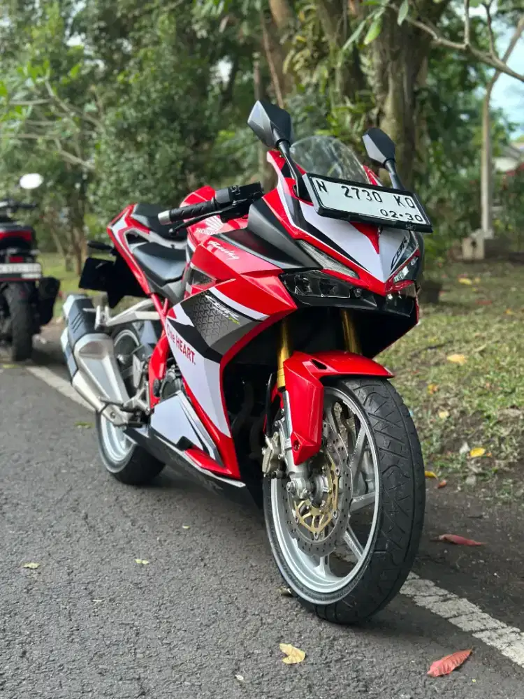 CBR250RR 2020 Red racing sport sangat istimewa poll,KM 10rb asli,murah