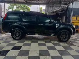 Ford Everest 2009 Bensin