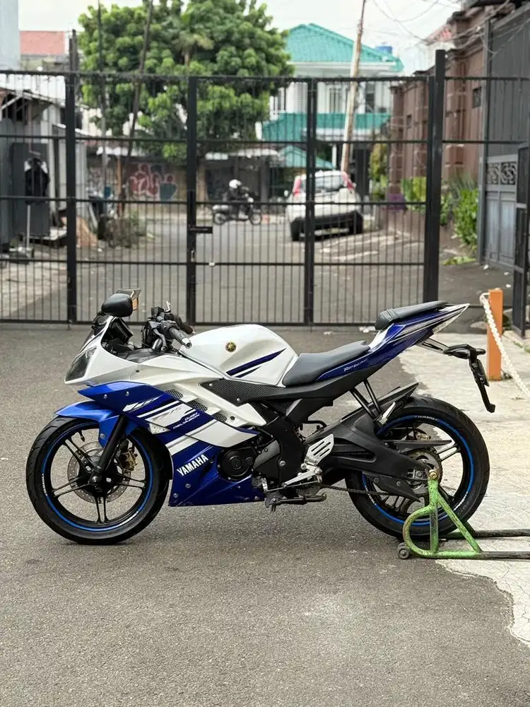 Yamaha R15 V2 Tahun 2014. Mulus dan Siap Pakai