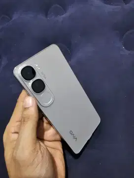 Vivo v40lite 5G 8/256 msi gransi fulset mulus normal bs tt
