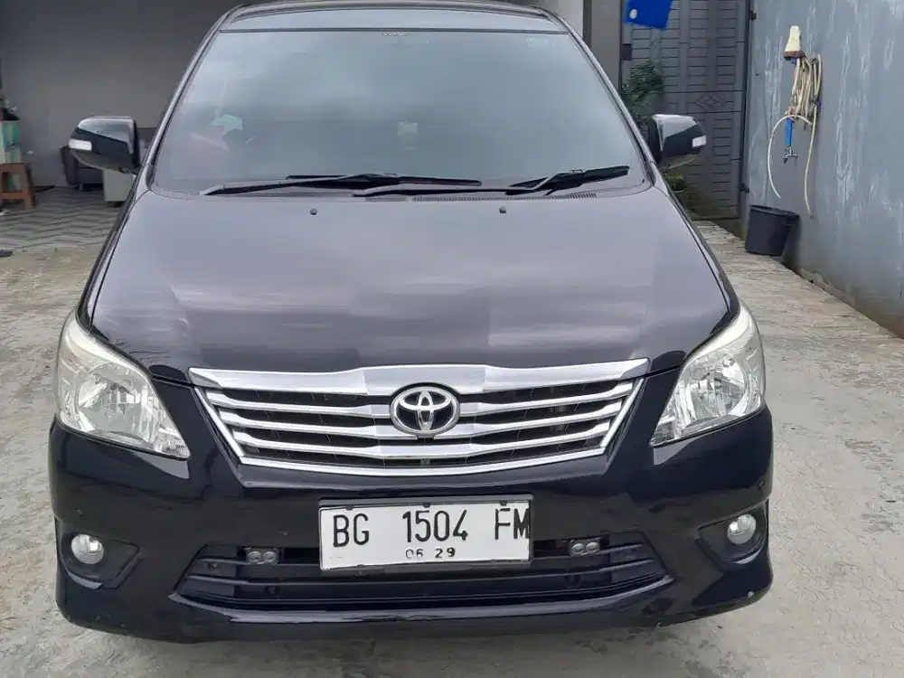 Kijang Innova v mt
