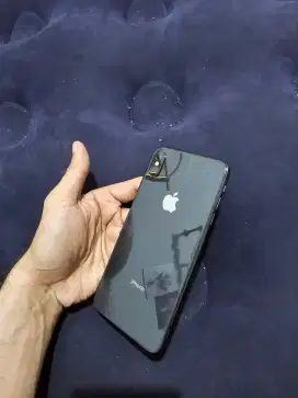 Iphone xs max 64 inter,kartu IM3/THREe lengkp mulus bs tt